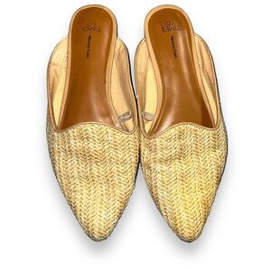 Time And True Womens Slip on Flats Loafers Pointed Toe Beige Woven Fabric Size 7